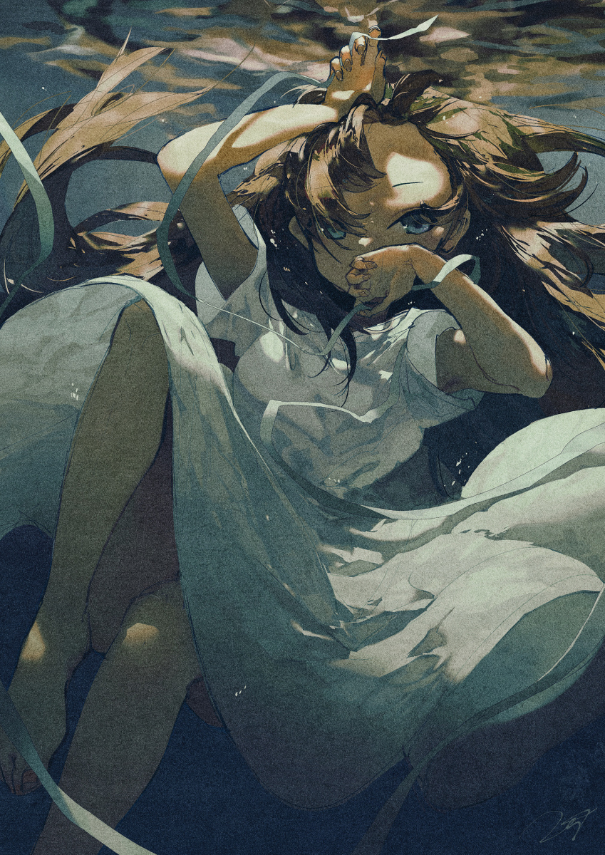 漂在水里