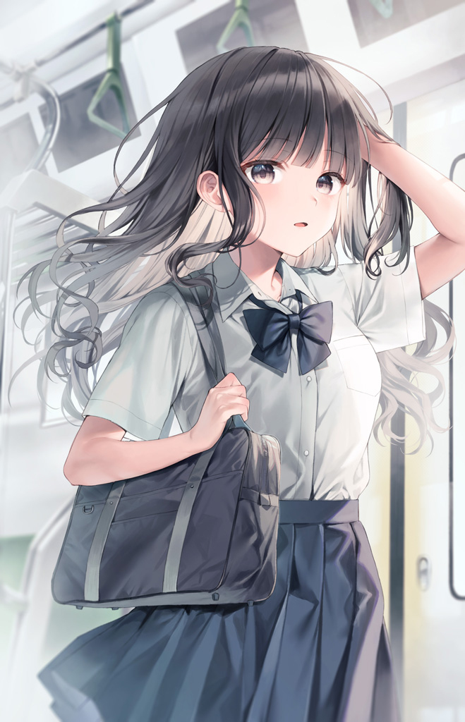 在电车上看到的女孩