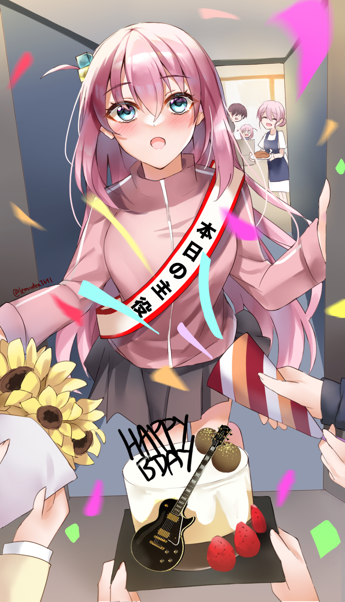 戈拍婴儿祝你生日快乐!