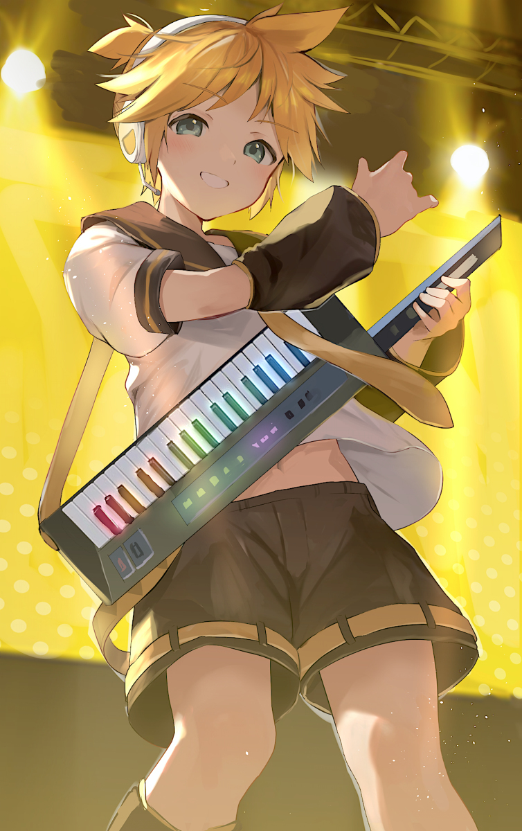 伦君
