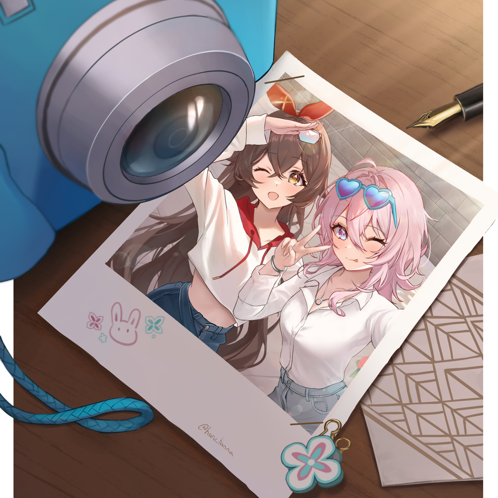 Polaroid selfie with Amber!