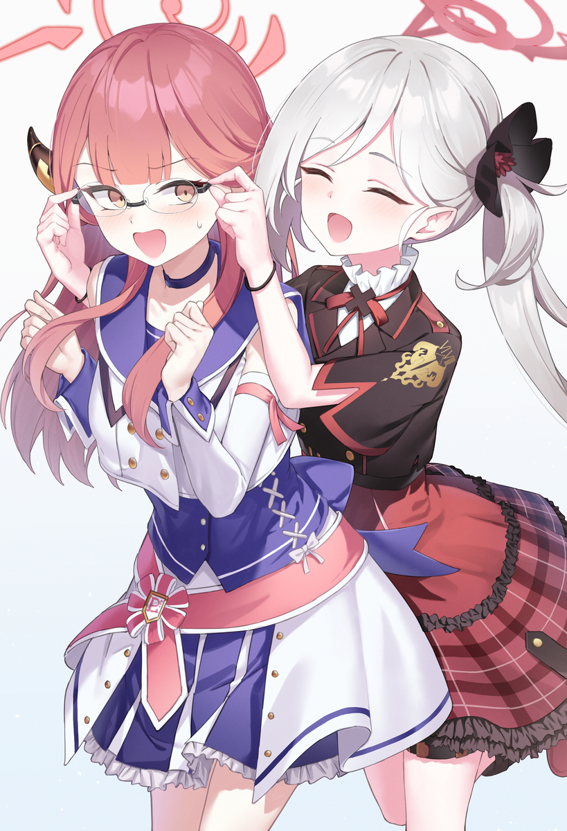 阿鲁!下次戴上眼镜哦 ~♡