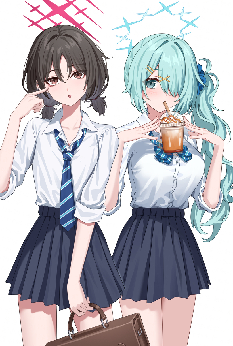 制服三叶草