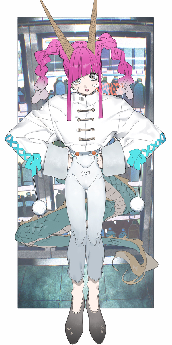 带缎带的中华服装