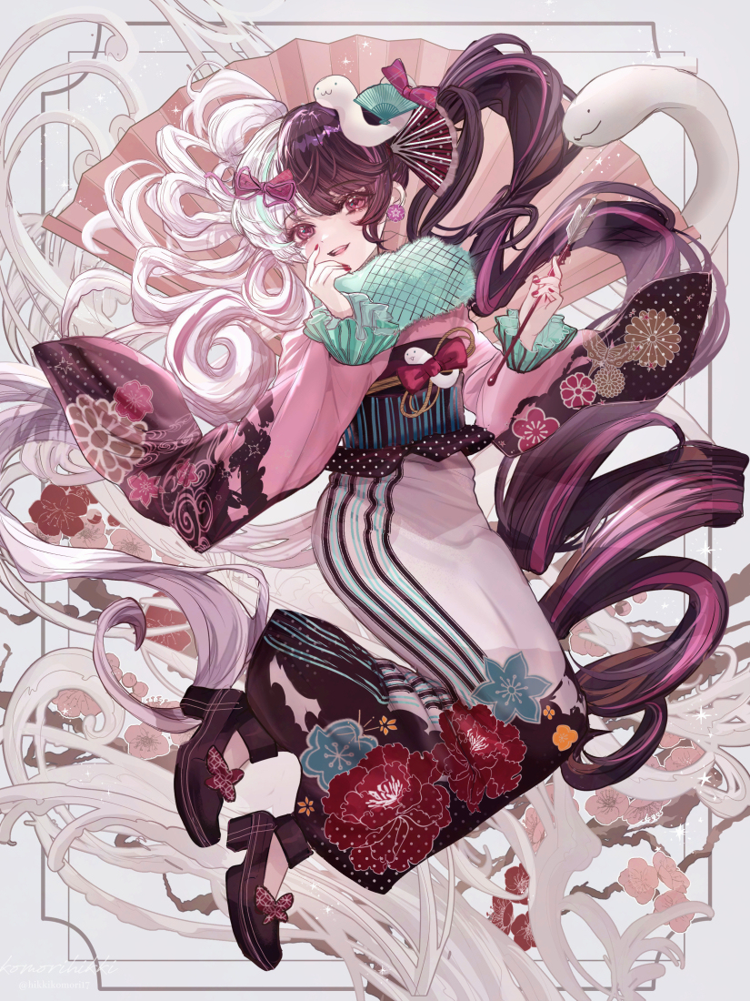 巳年 × 正月搭配🌸硬币扭蛋发售了