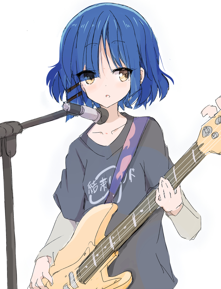 ベーシスト山田