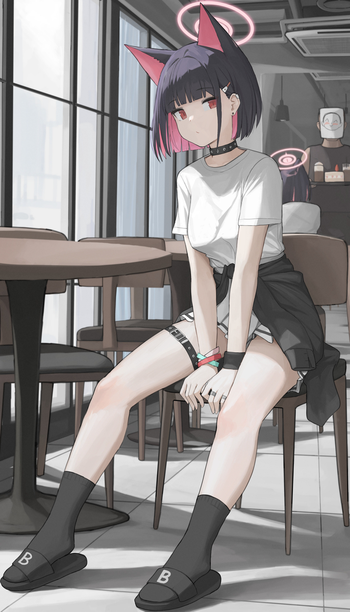 杏山カズサ