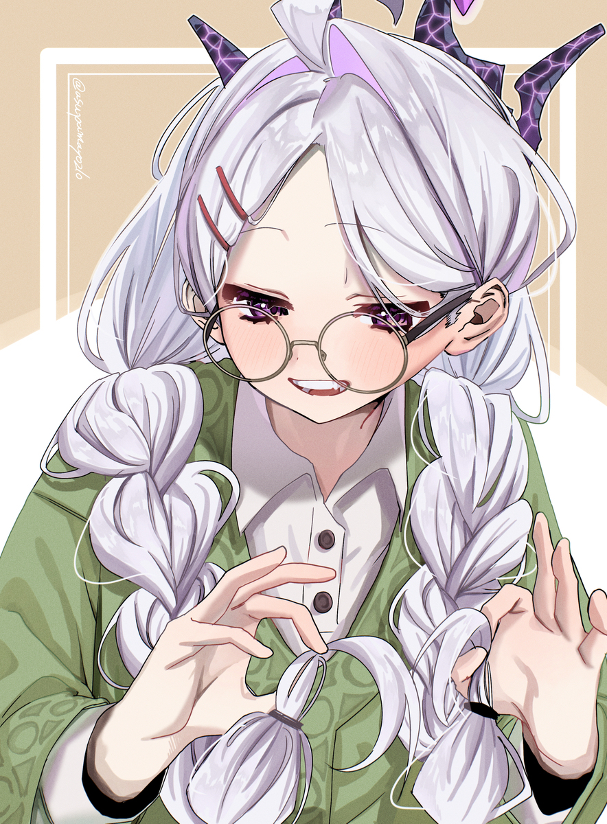 三つ編みヒナ