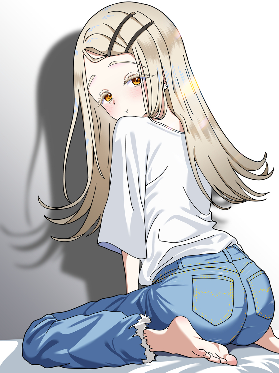 部屋とTシャツと篠澤