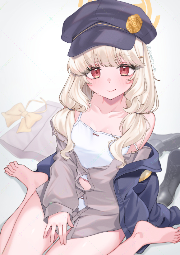 す、すぐ脱ぐので...っ！