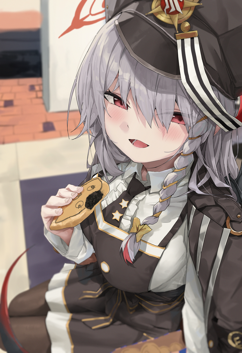 黒舘ハルナ